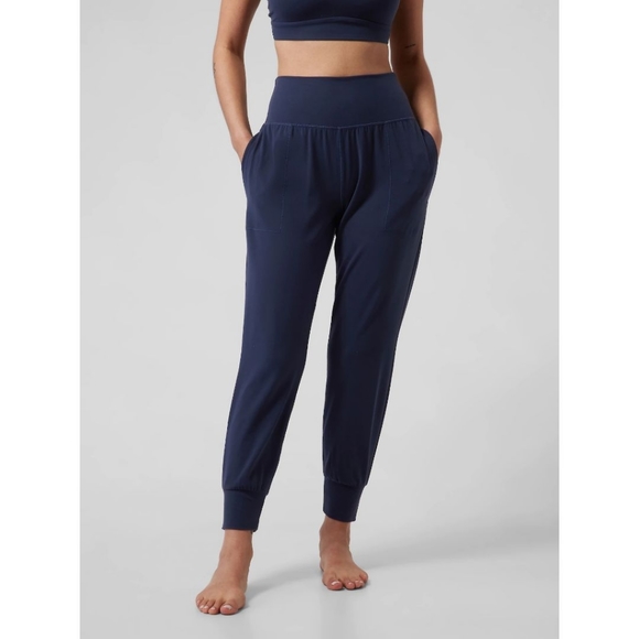 Athleta Pants - Athleta Navy Blue Cruise Jogger in Powervita Small Tall